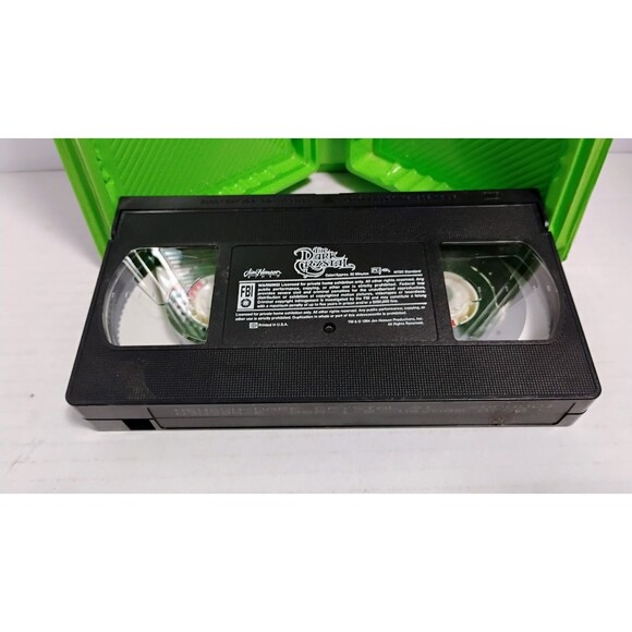1994 JIM HENSON STUDIOS THE DARK CRYSTAL GREEN CLAMSHELL VHS - Picture 5 of 5